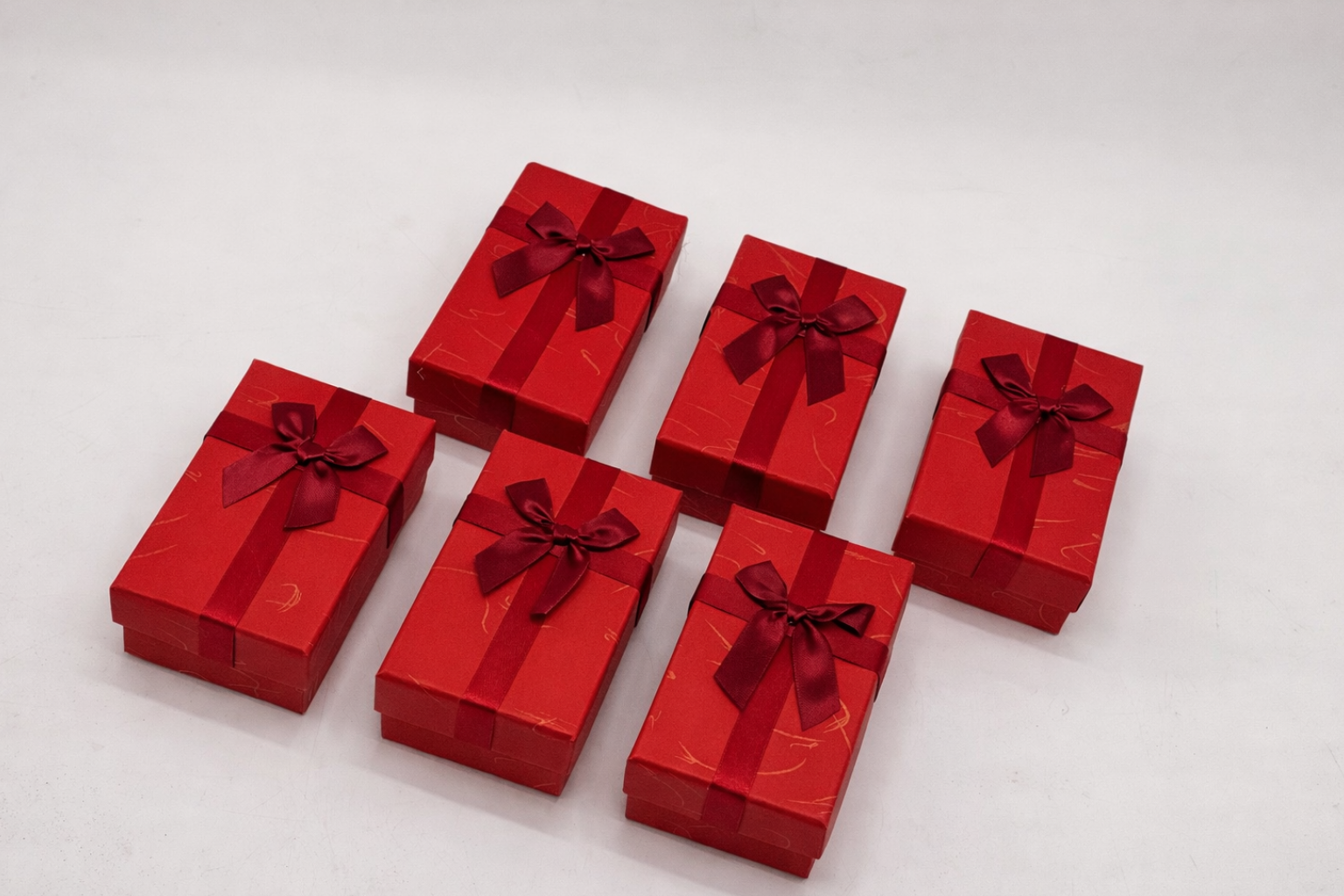 Caja Rectangular Roja con Lazo – Pack 6 Unidade
