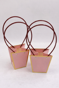 BOLSA ELEGANTE CHICA BORDE DORADO